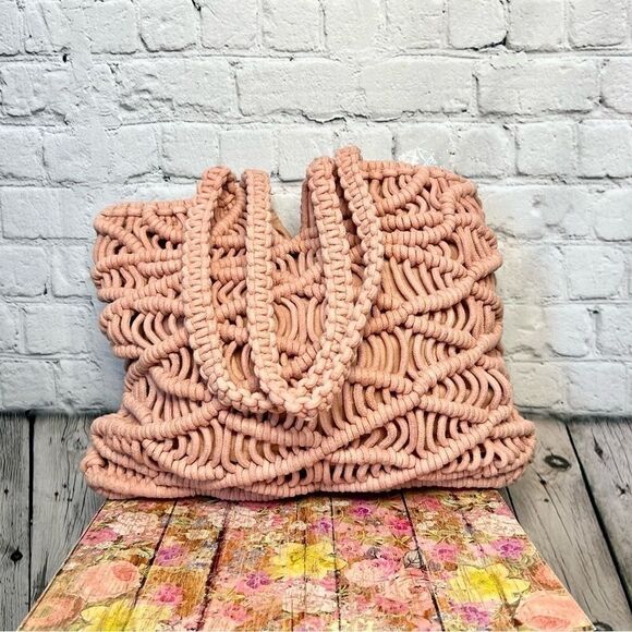 C & C California blush pink woven macrame tote bag - Picture 9 of 11